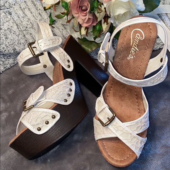 Candie's Shoes - Platform shoes